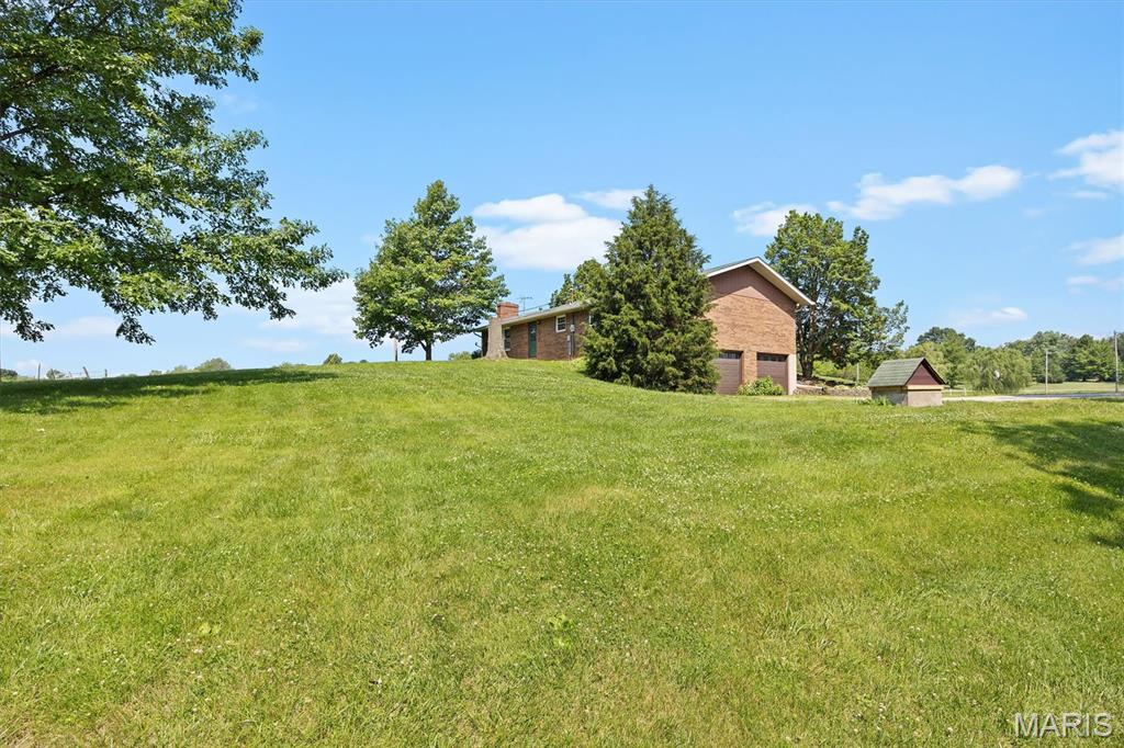 10774 Hickory Flat Road Highland, IL 62249 - Photo 28 of 35