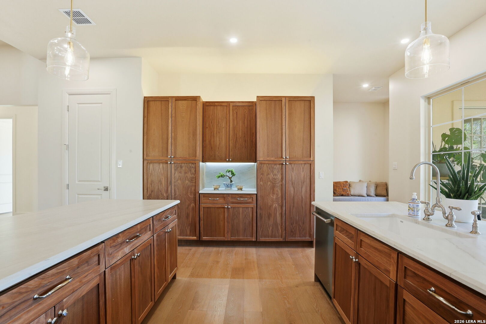 301 Tuttle Road Terrell Hills, TX 78209 - Photo 25 of 65