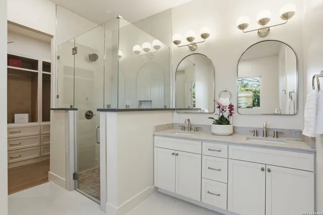 $1,155,000 | 301 Tuttle Road, Terrell Hills, TX 78209