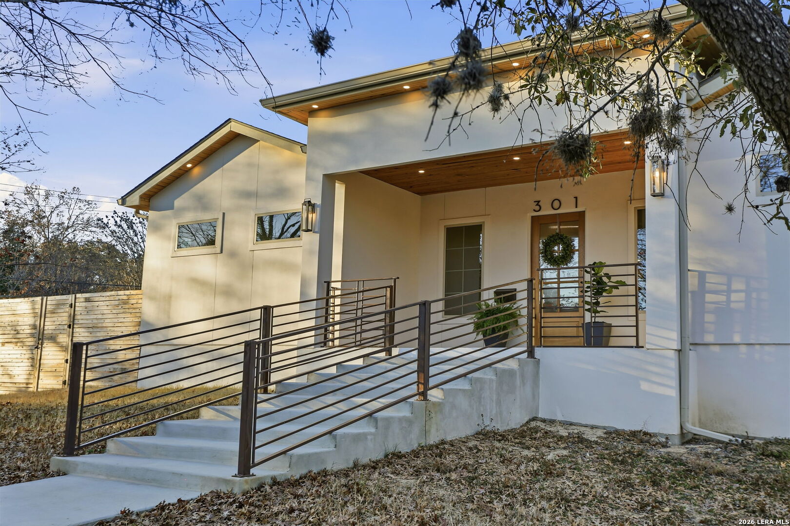 301 Tuttle Road Terrell Hills, TX 78209 - Photo 4 of 65