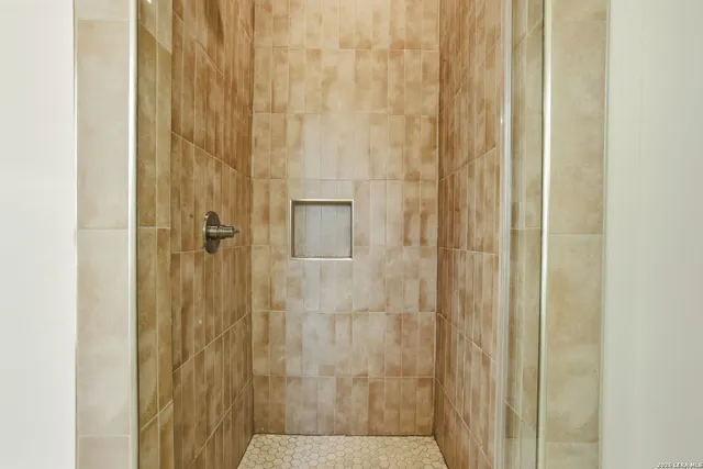 $1,155,000 | 301 Tuttle Road, Terrell Hills, TX 78209