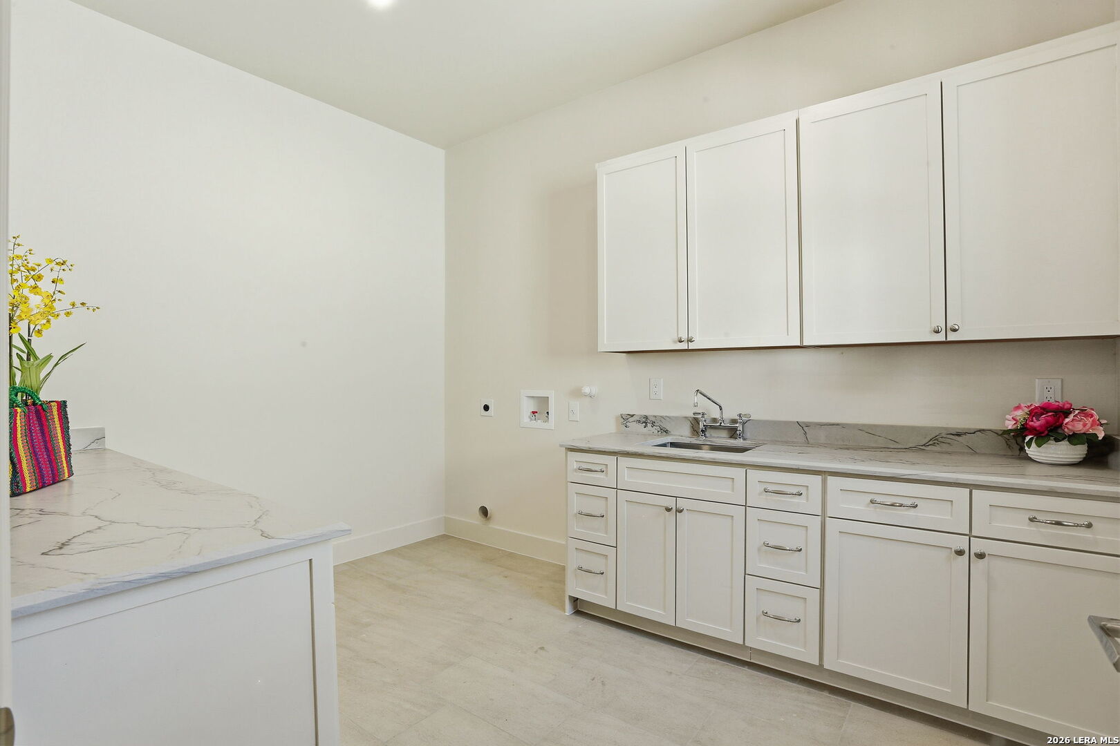 301 Tuttle Road Terrell Hills, TX 78209 - Photo 54 of 65