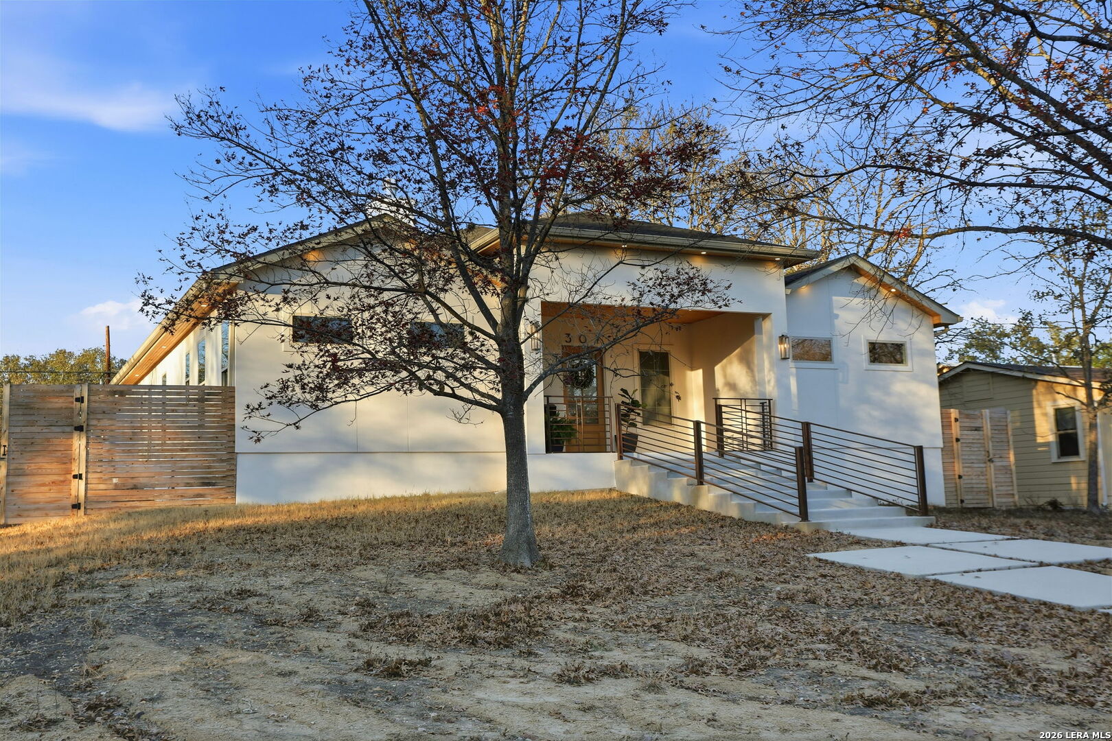 301 Tuttle Road Terrell Hills, TX 78209 - Photo 6 of 65