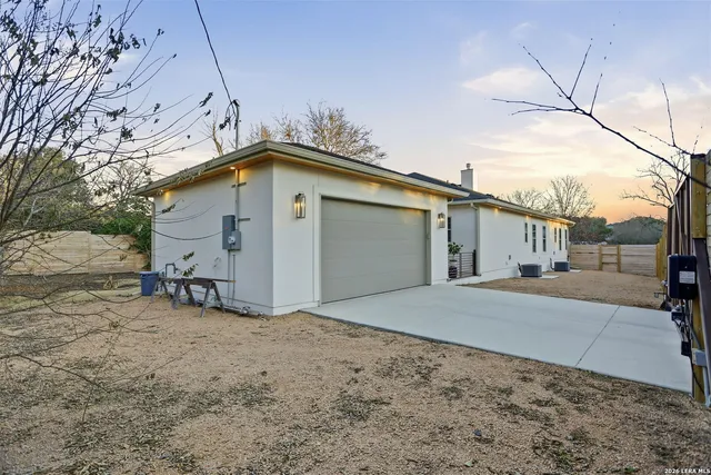 $1,155,000 | 301 Tuttle Road, Terrell Hills, TX 78209