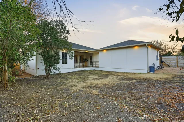 $1,155,000 | 301 Tuttle Road, Terrell Hills, TX 78209