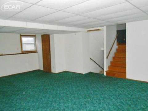 7104 Farrand Road Clio, MI 48420 - Photo 7 of 19 20427269-6.JPG