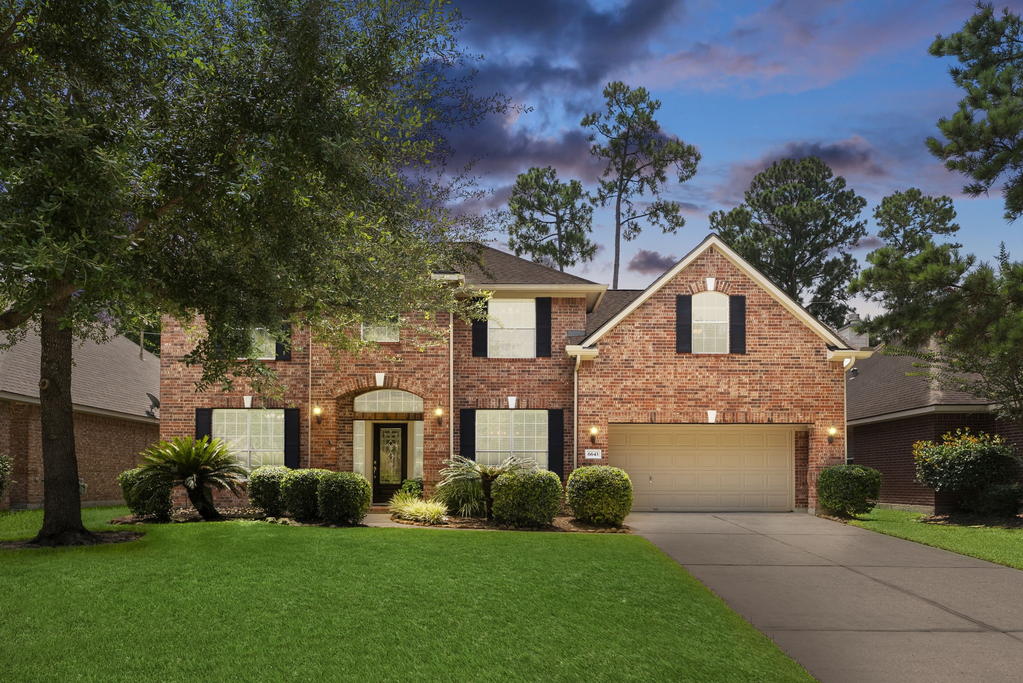 Beautiful 4-bedroom home in a master planned golf course community.