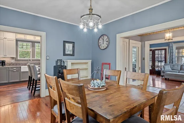 $269,900 | 909 South Walnut Street, Springfield, IL 62704