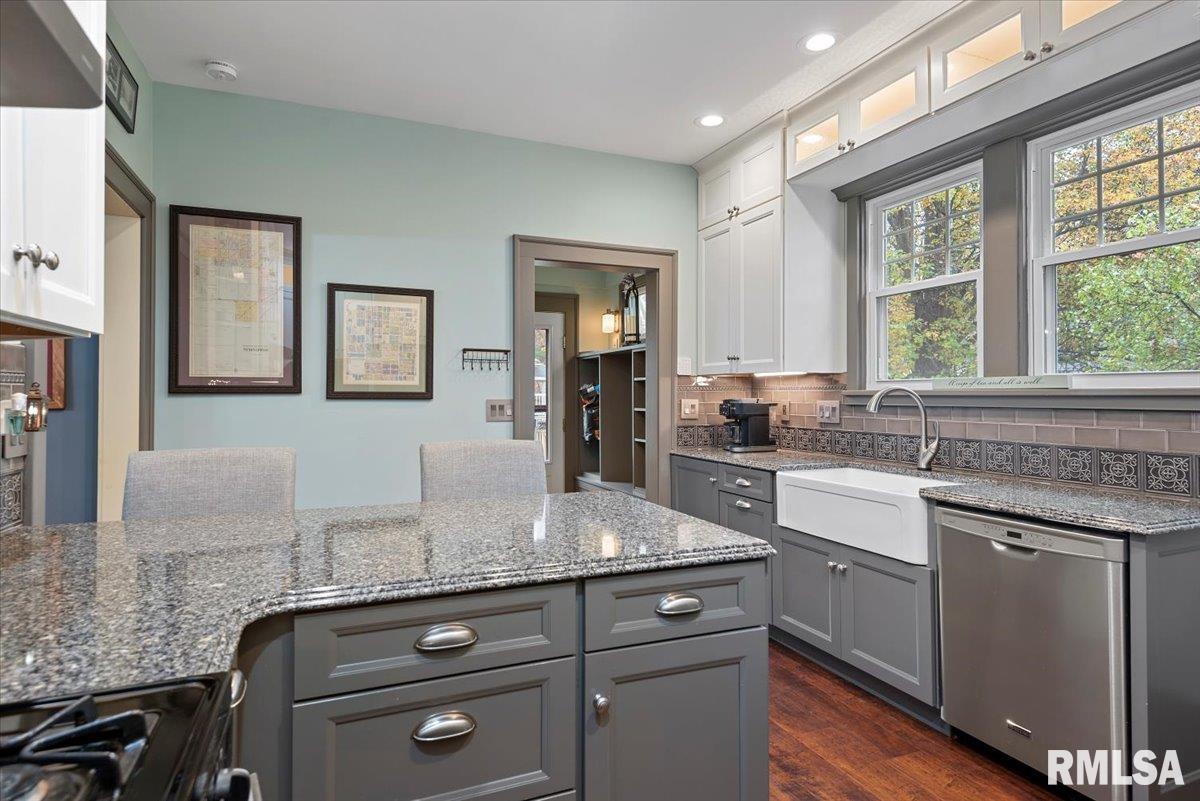 909 South Walnut Street Springfield, IL 62704 - Photo 19 of 48 Gallery Image 19