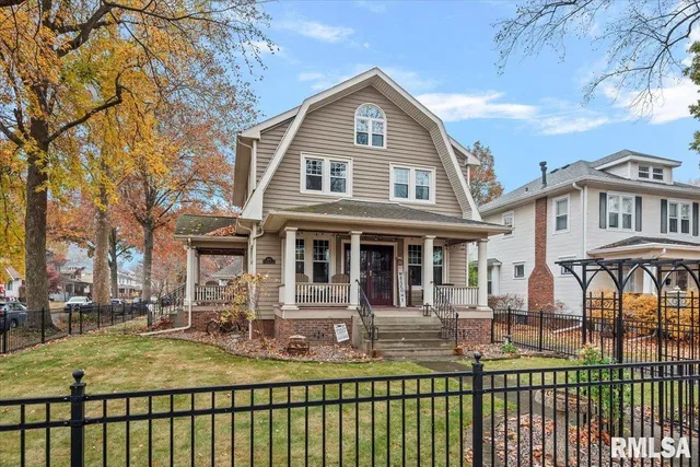 $269,900 | 909 South Walnut Street, Springfield, IL 62704