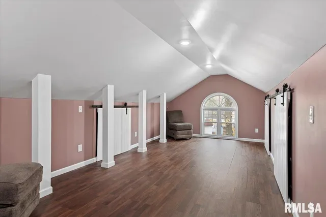 $269,900 | 909 South Walnut Street, Springfield, IL 62704