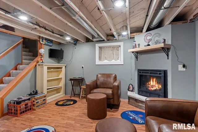 $269,900 | 909 South Walnut Street, Springfield, IL 62704