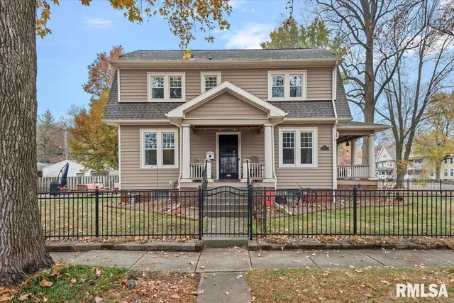 $269,900 | 909 South Walnut Street, Springfield, IL 62704