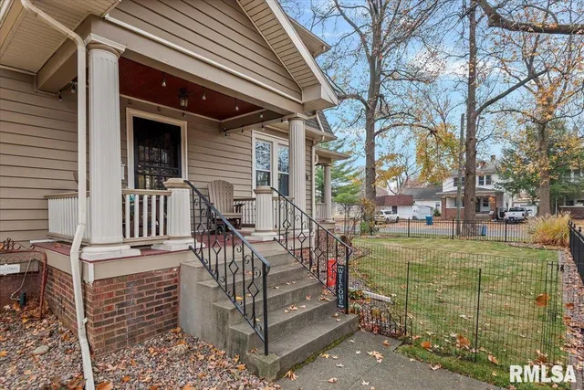 $269,900 | 909 South Walnut Street, Springfield, IL 62704