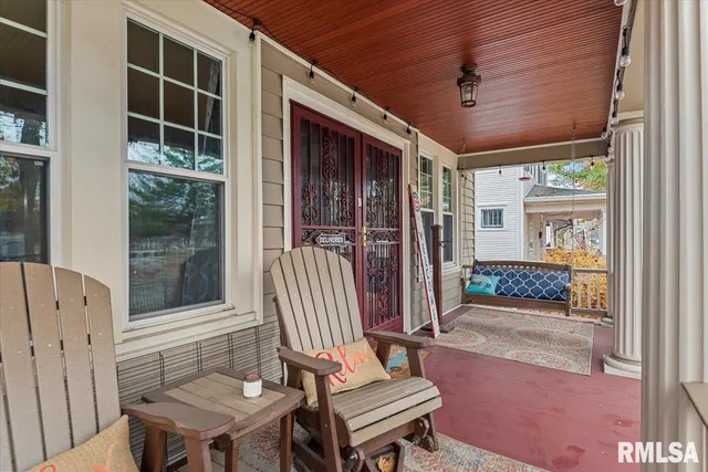 $269,900 | 909 South Walnut Street, Springfield, IL 62704