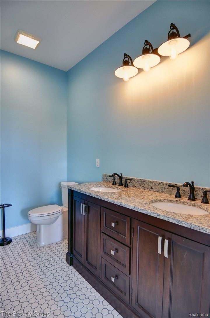 1218 Rutherford Street Lapeer, MI 48446 - Photo 15 of 22 _DSC0179_80_81_fused.jpg