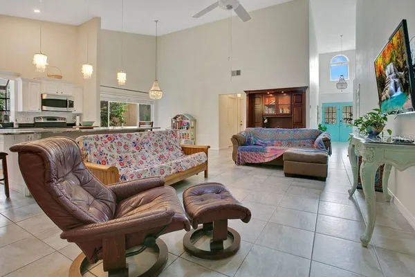 $3,800 | 3411 Windy Wood Drive, Orlando, FL 32812