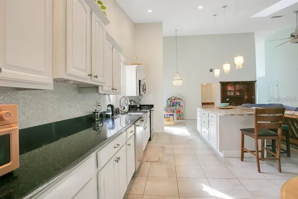 $3,800 | 3411 Windy Wood Drive, Orlando, FL 32812