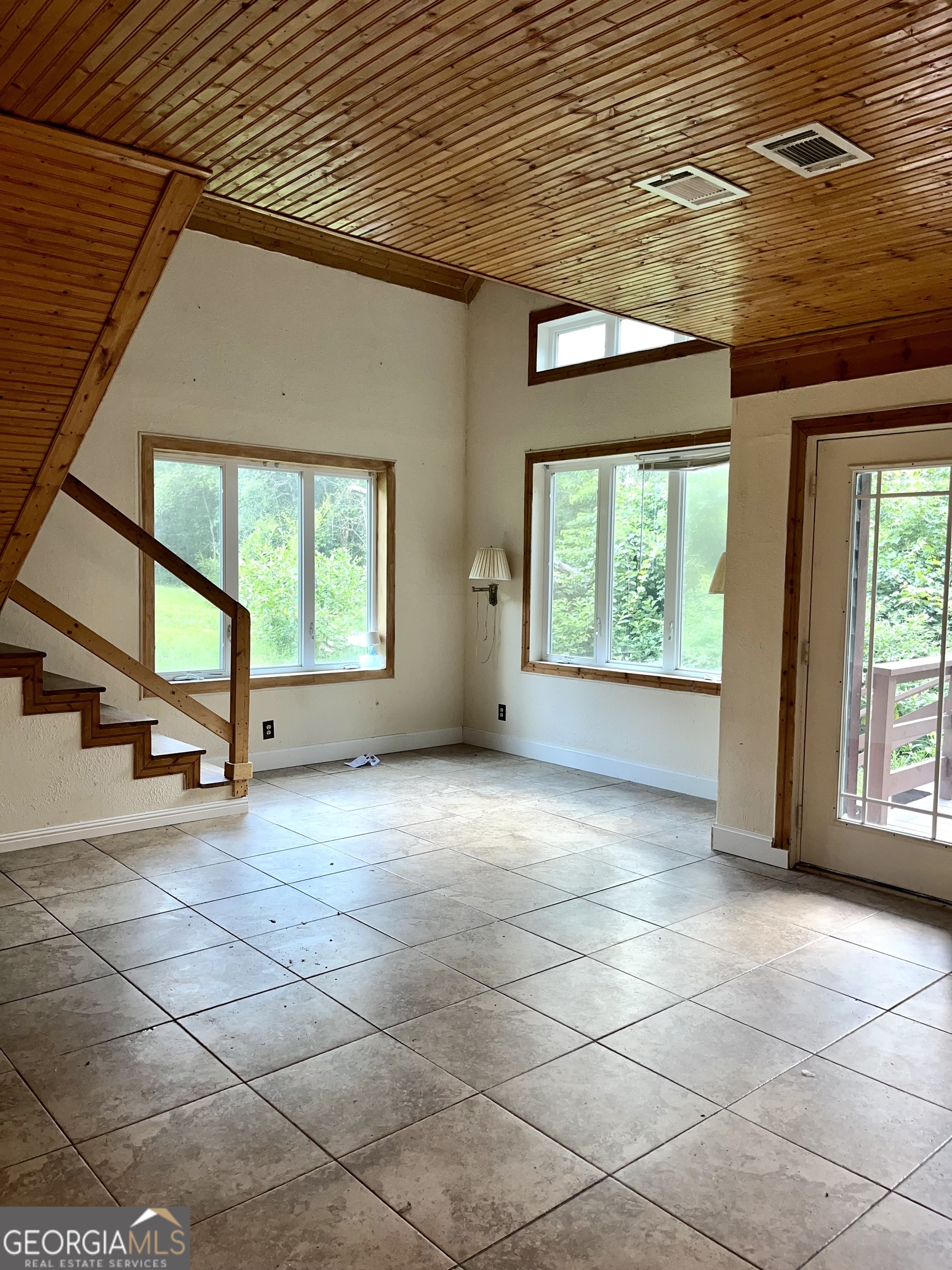 355 Thurmon Loop Road Jesup, GA 31545 - Photo 7 of 40