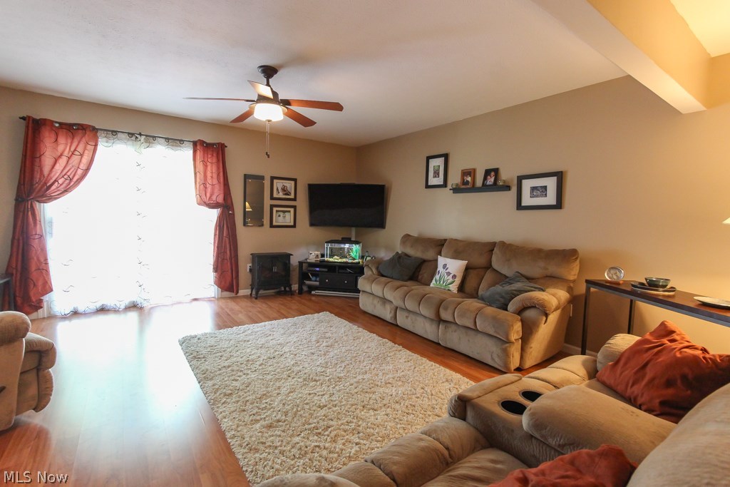 6042 Ravine Boulevard Parma, OH 44134 - Photo 4 of 35 Gallery Image 4