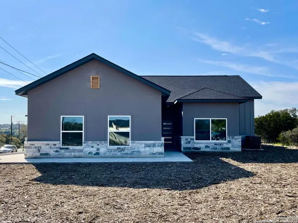 $439,800 | 101 Joseph Lilley, Blanco, TX 78606