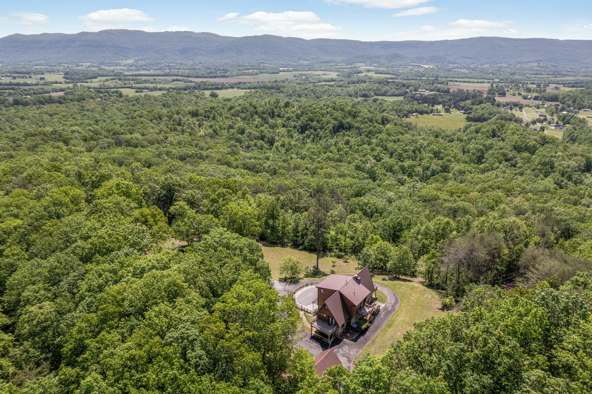 903 Kanuckle Road Pikeville, TN 37367 - Photo 11 of 63 Gallery Image 11