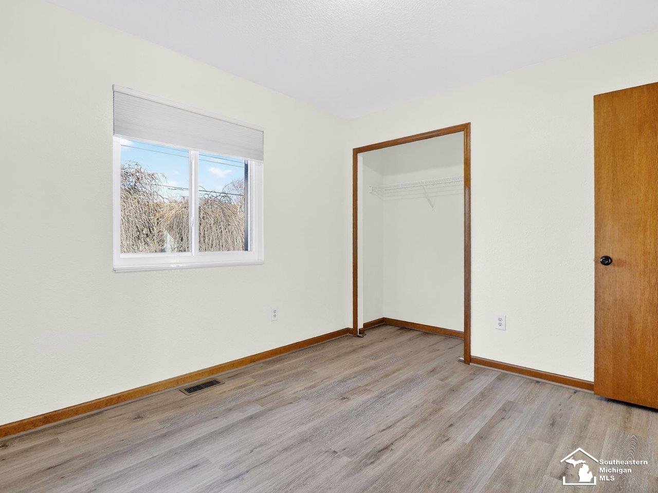 7010 Douglas Road Lambertville, MI 48144 - Photo 23 of 41 50194302-8f901d41-04f0-4392-b67a-1d3c851dd8bb.JPG