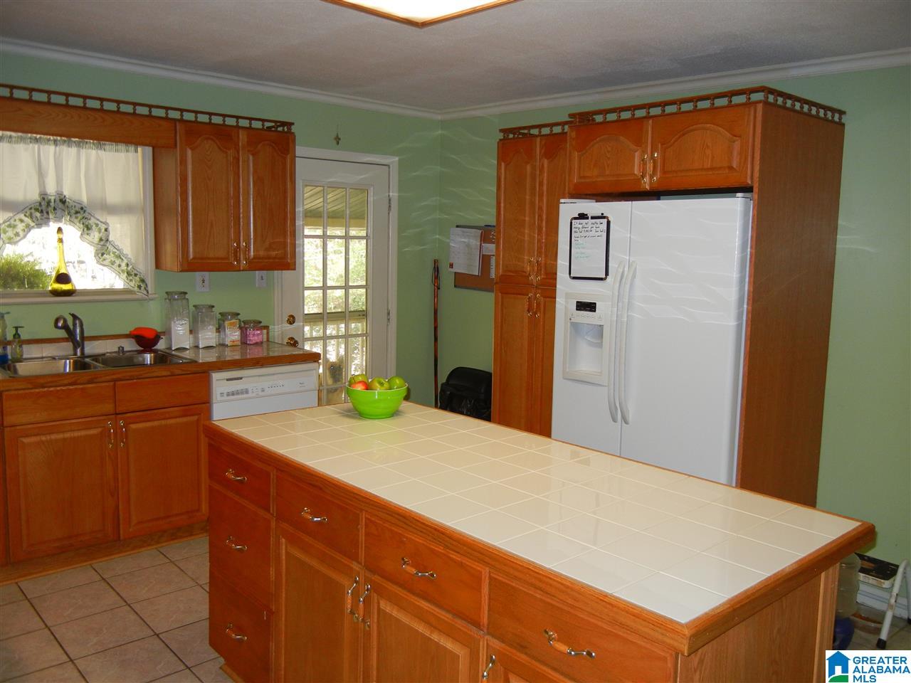 215 Hidden Lane Calera, AL 35040 - Photo 9 of 26