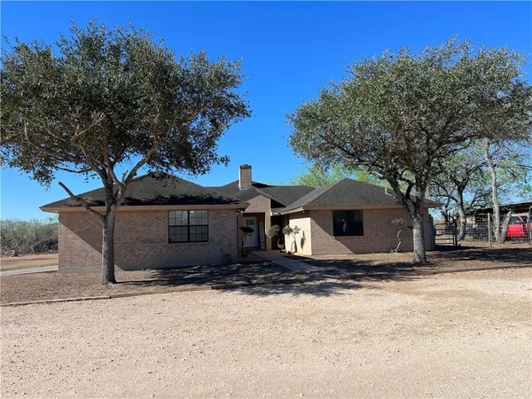 $295,900 | 402 Santa Maria Avenue, San Diego, TX 78384