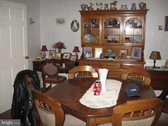 2007 Valley Road Berkeley Springs, WV 25411 - Photo 15 of 30 Dining Room