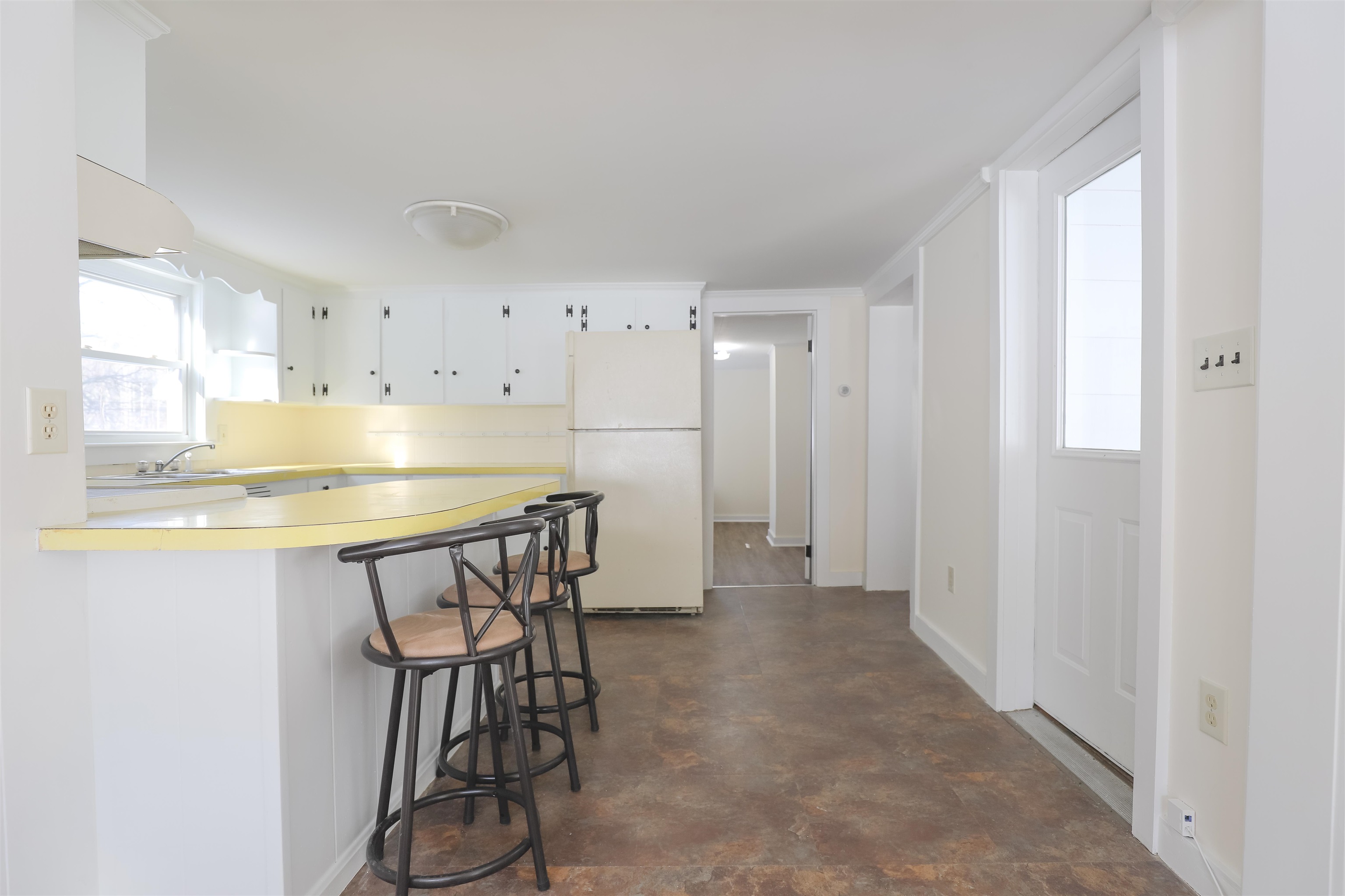 151 State Route 202 Bennington, NH 03442 - Photo 4 of 35