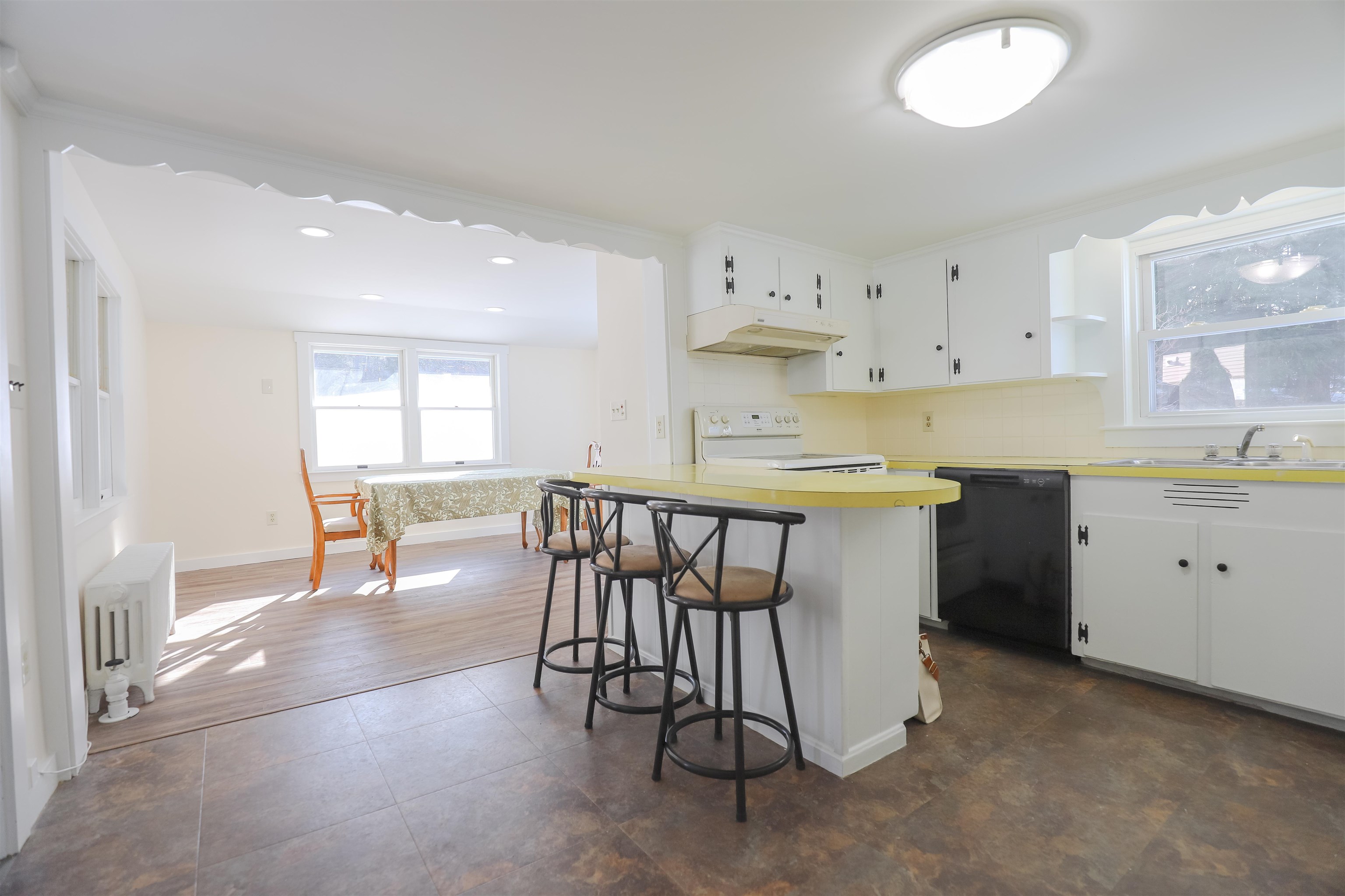 151 State Route 202 Bennington, NH 03442 - Photo 6 of 35