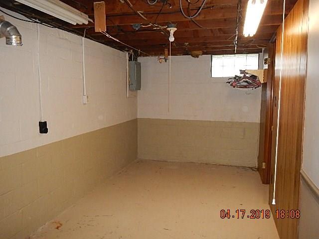 129 Meadowbrook Road Hermitage, PA 16148 - Photo 18 of 20 Gallery Image 18