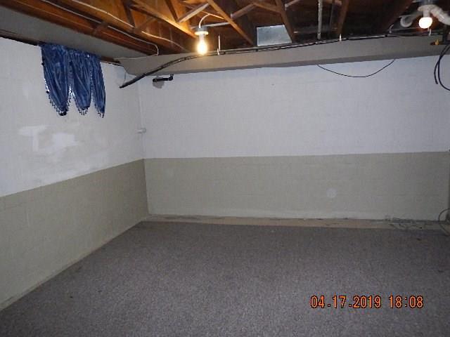 129 Meadowbrook Road Hermitage, PA 16148 - Photo 19 of 20 Gallery Image 19