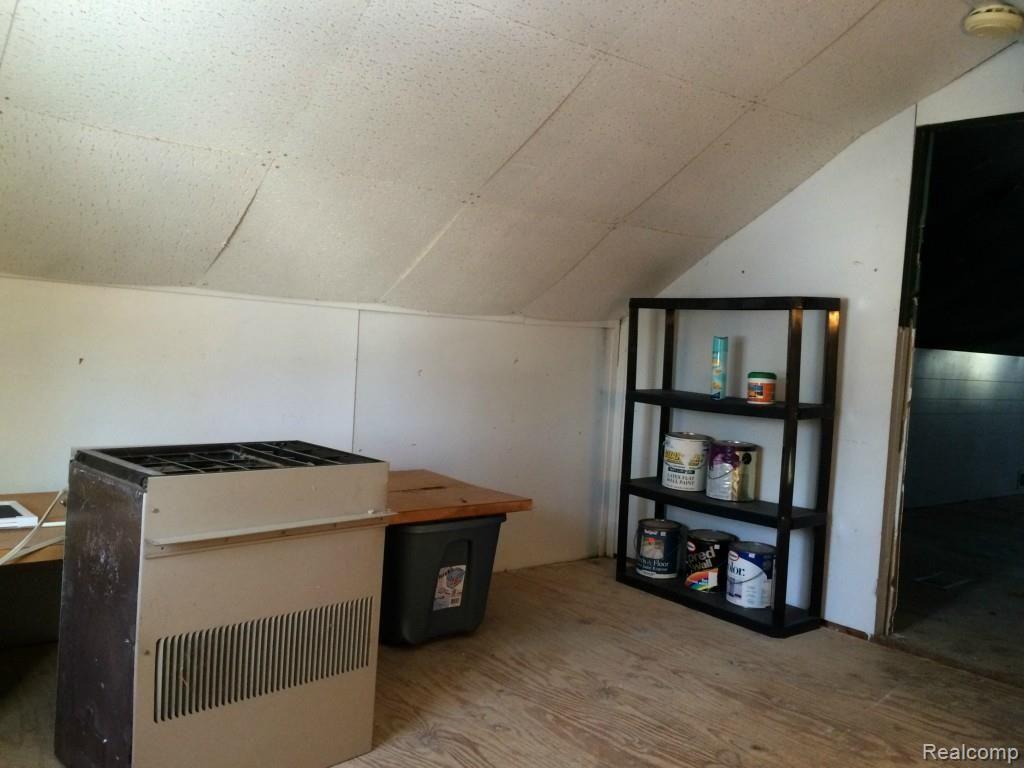 263 Charlevoix Street Clawson, MI 48017 - Photo 12 of 14