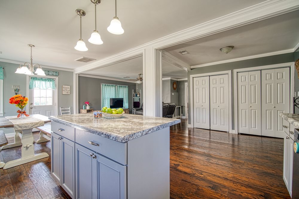 854 South Green River Road Gaffney, SC 29341 - Photo 8 of 22