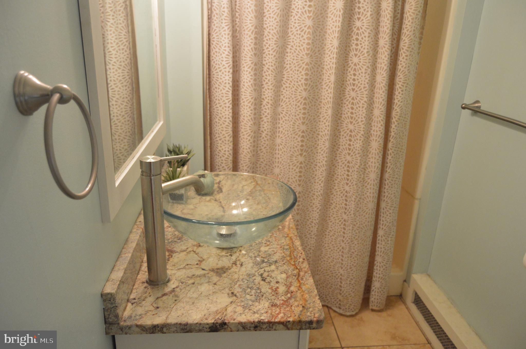 1115 Fern Avenue Reading, PA 19607 - Photo 15 of 25 Bath