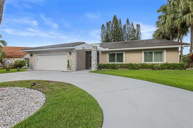 $775,000 | 7626 Northwest 87th Avenue, Tamarac, FL 33321
