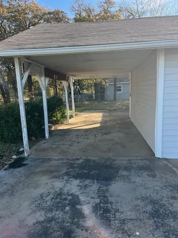 $1,300 | 409 North College Drive, Keene, TX 76059