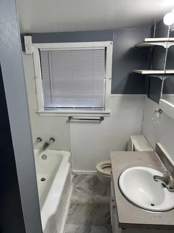 $1,300 | 409 North College Drive, Keene, TX 76059