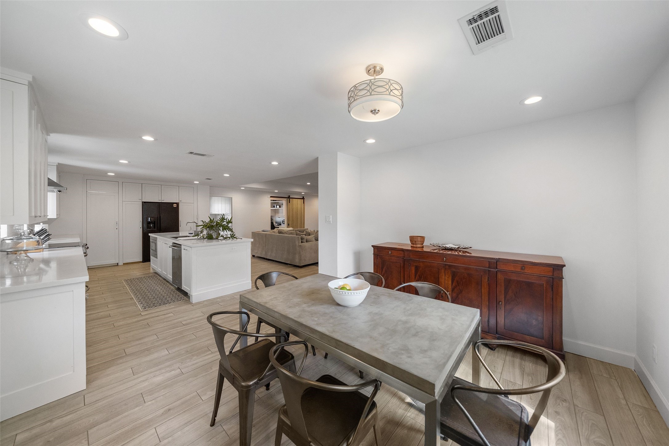 3310 Durness Way Houston, TX 77025 - Photo 10 of 21