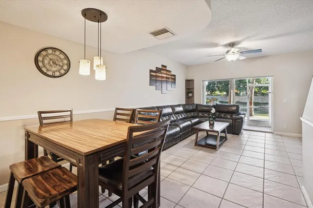 $300,000 | 5360 Jubilee Way, Margate, FL 33063