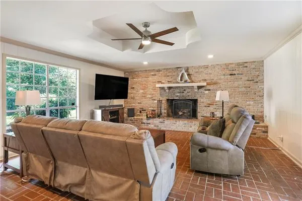 $2,190 | 545 Hutchinson Street, Mandeville, LA 70448