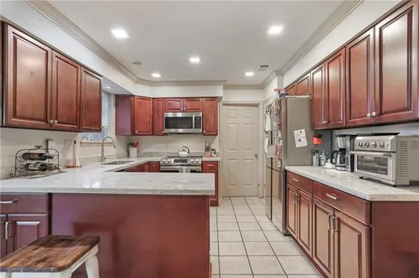 $2,190 | 545 Hutchinson Street, Mandeville, LA 70448