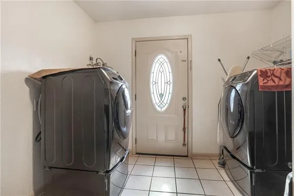 $2,190 | 545 Hutchinson Street, Mandeville, LA 70448