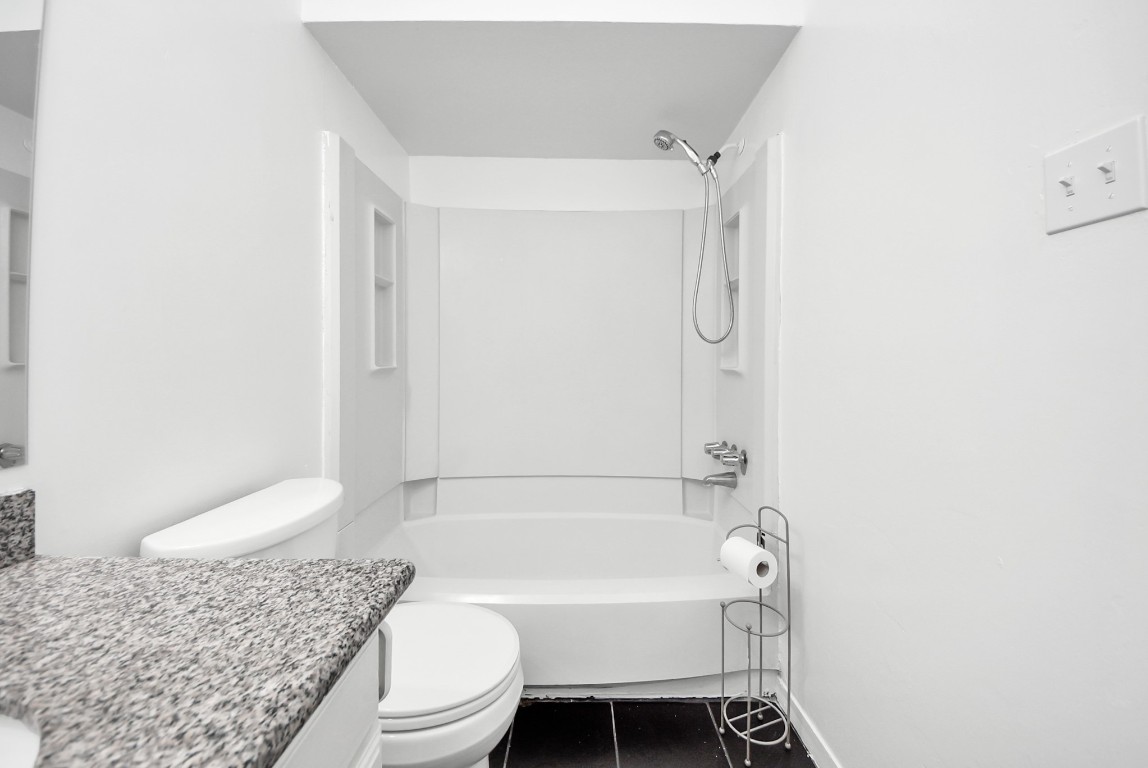 3500 Tangle Brush Drive, Unit 8 Spring, TX 77381 - Photo 24 of 32 Clean and bright bathroom with a full tub and shower combo