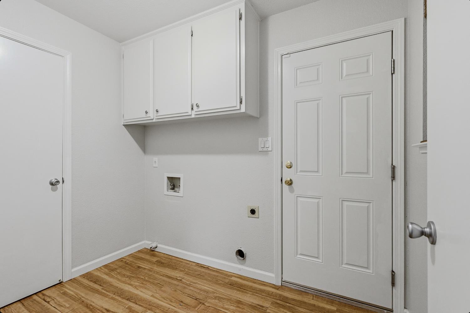 1175 Rose Tree Way Sacramento, CA 95831 - Photo 28 of 33 a view of a closet area