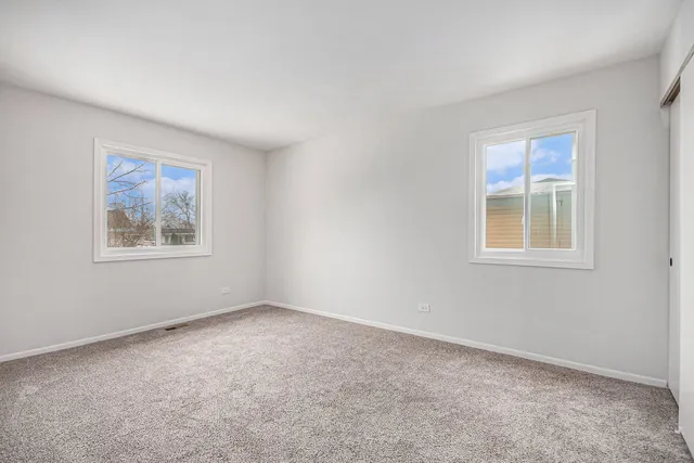 $399,900 | 5449 Arlington Drive East, Hanover Park, IL 60133