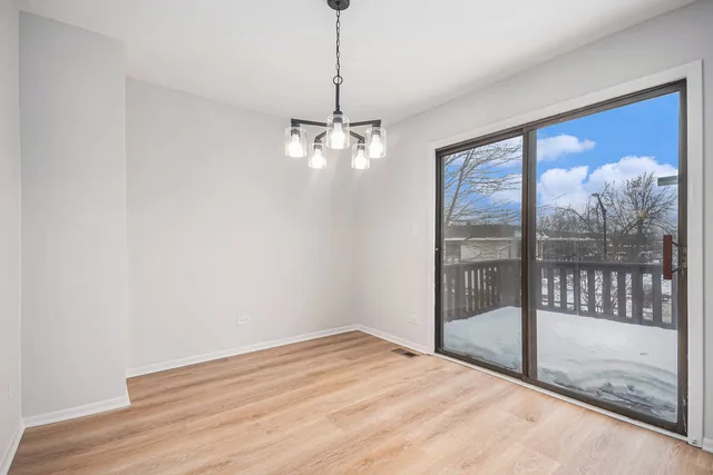 $399,900 | 5449 Arlington Drive East, Hanover Park, IL 60133