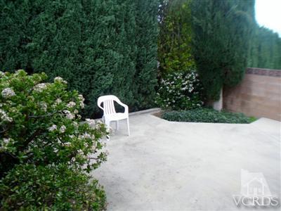 713 Appleton Road Simi Valley, CA 93065 - Photo 14 of 20 a picture of a yard with some plants